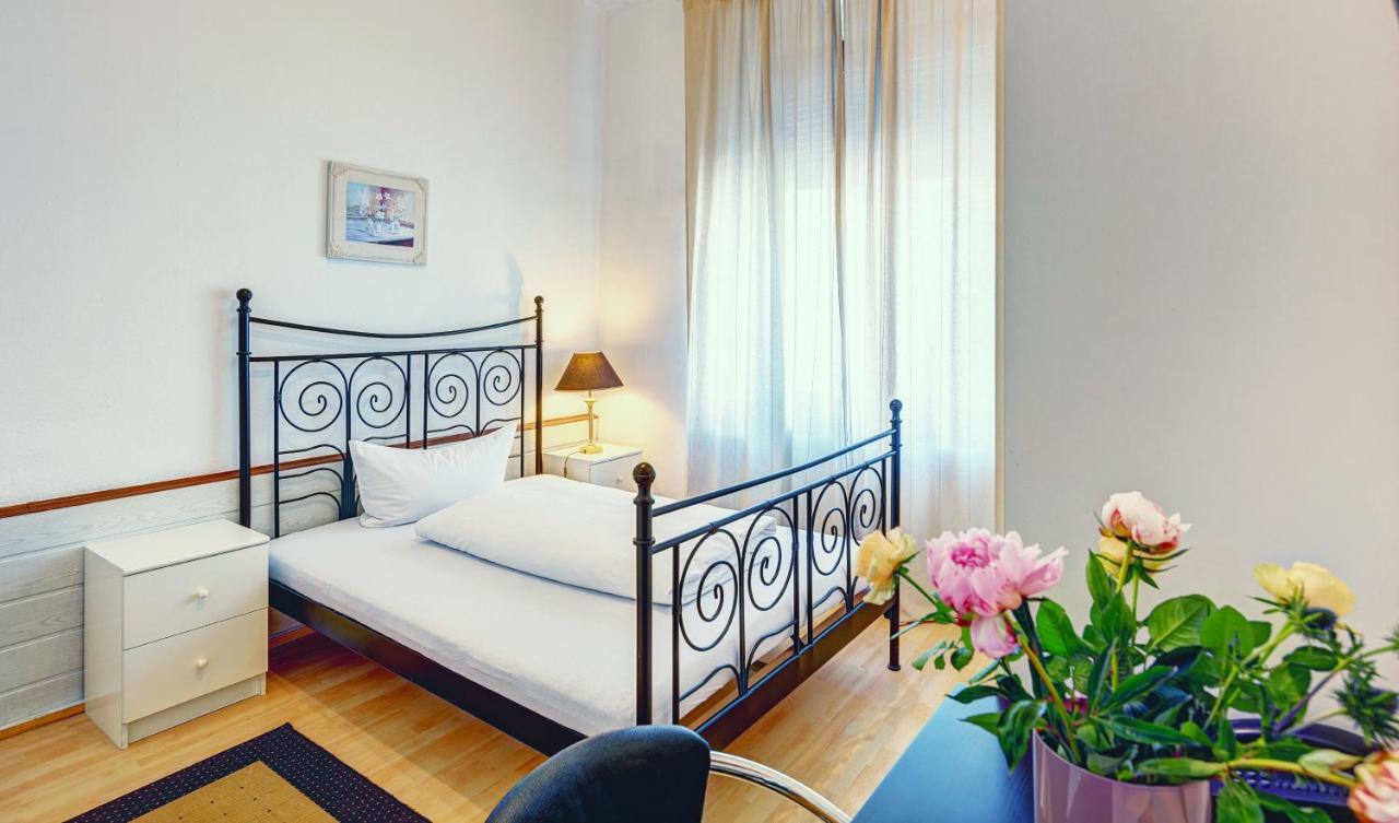 Hotel Cornelia バートナウハイム エクステリア 写真